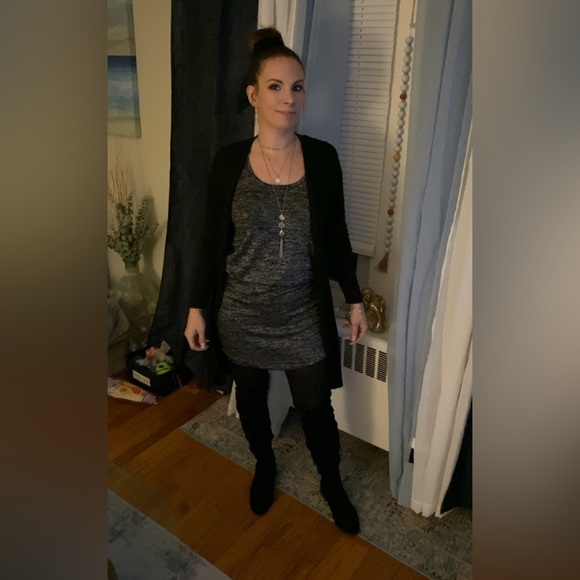 Amazing sleeveless gray knit dress with elastic waist 😍😍😍 - Picture 8 of 9